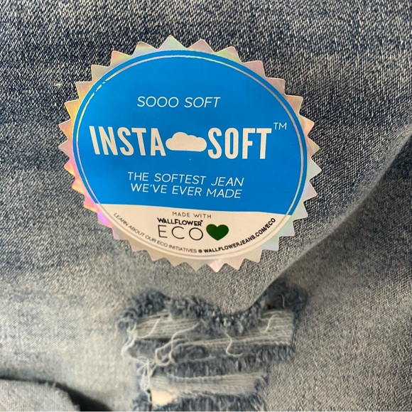 🌟NWT🌟 Wallflower High Rise Shorty Short - Picture 5 of 6